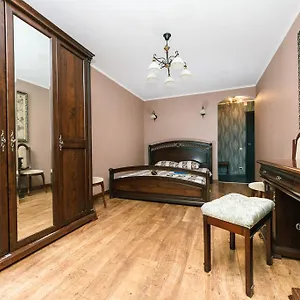 On Cheliabinska 19 , Киев Украина